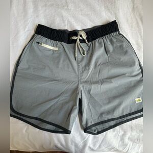 Vuori 5” men’s shorts